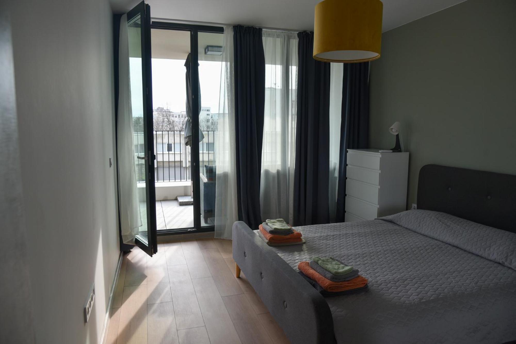 Sunlit Elegance Escape Apartment Varna Eksteriør bilde